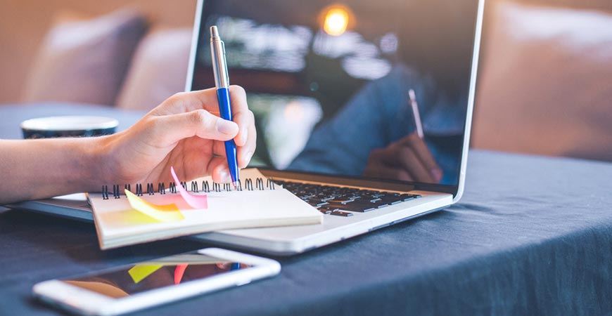 Viverra Suspendisse Potenti Nullam Quis.